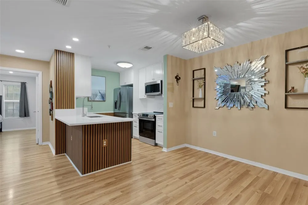 8809 MANOR LOOP #101 Lakewood Ranch, FL 34202