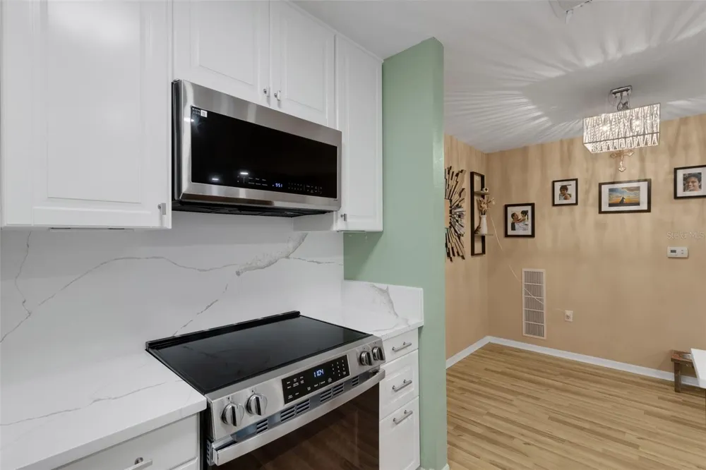 8809 MANOR LOOP #101 Lakewood Ranch, FL 34202