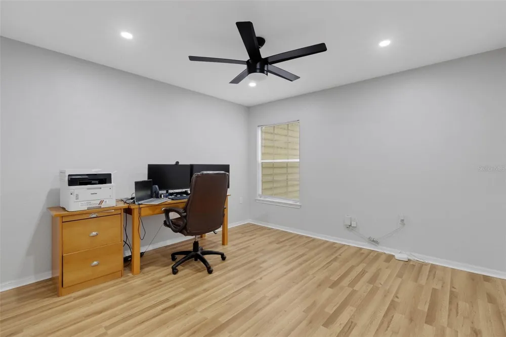 8809 MANOR LOOP #101 Lakewood Ranch, FL 34202