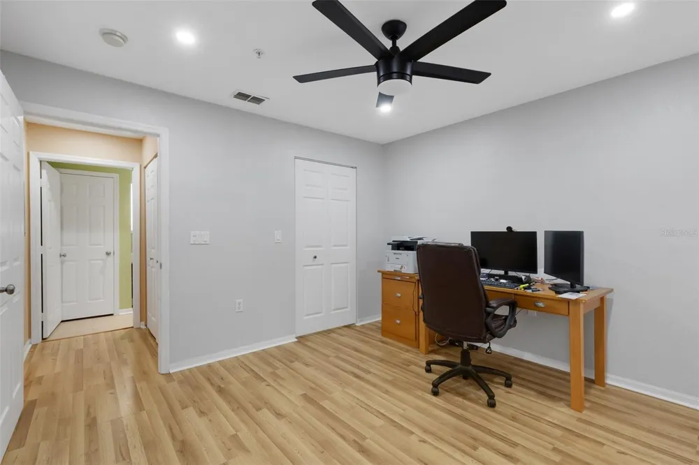 8809 MANOR LOOP #101 Lakewood Ranch, FL 34202