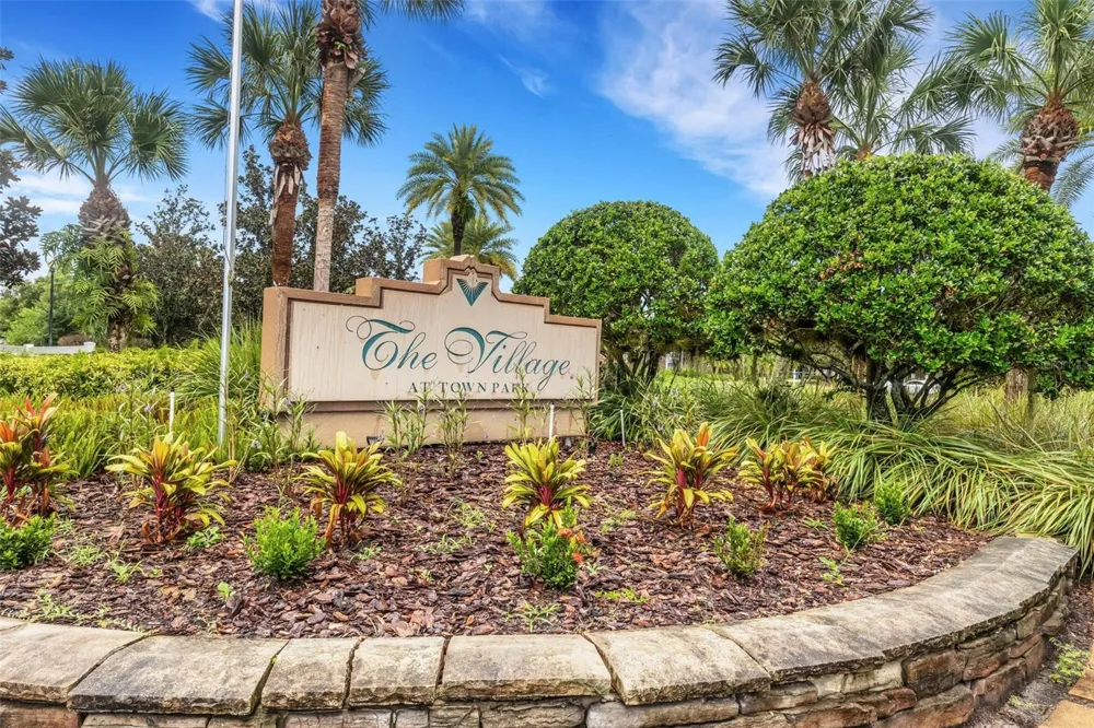 8809 MANOR LOOP #101 Lakewood Ranch, FL 34202