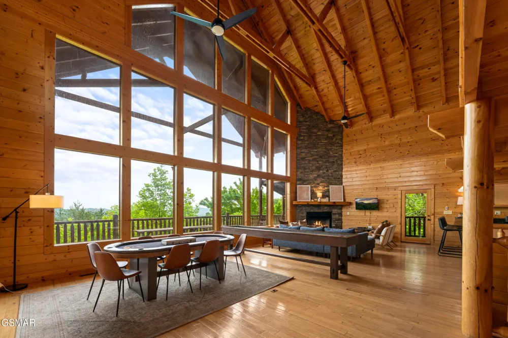 4160 High Ridge Way Sevierville, TN 37862