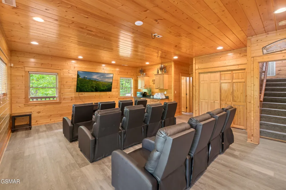 4160 High Ridge Way Sevierville, TN 37862