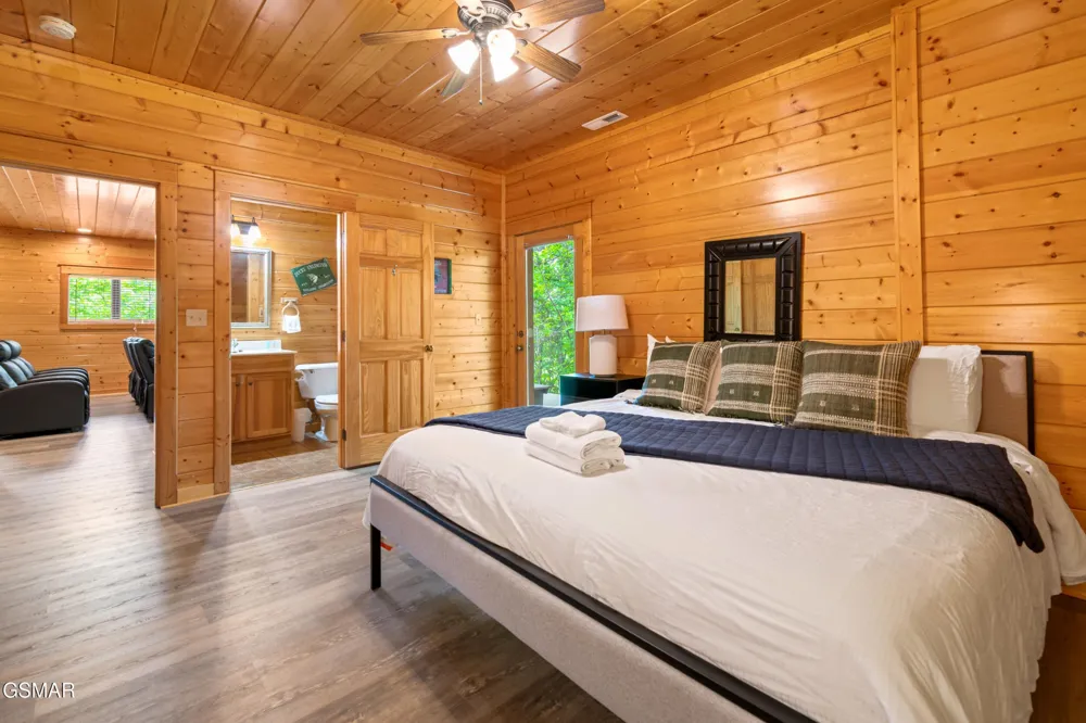4160 High Ridge Way Sevierville, TN 37862