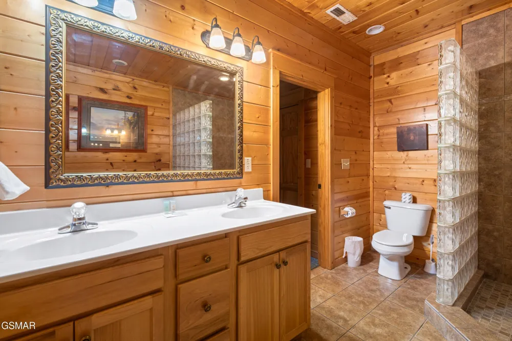 4160 High Ridge Way Sevierville, TN 37862