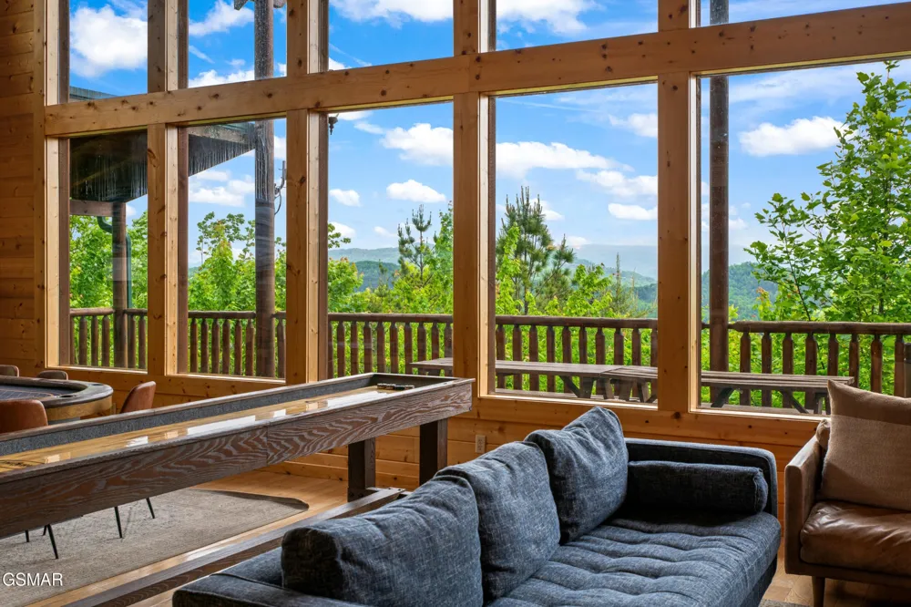 4160 High Ridge Way Sevierville, TN 37862