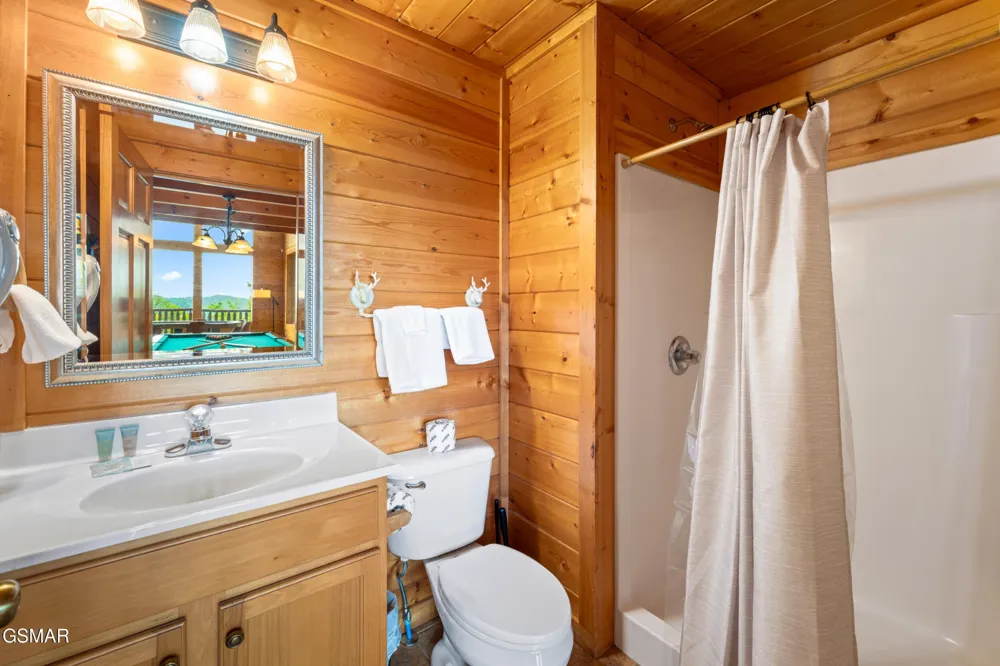 4160 High Ridge Way Sevierville, TN 37862