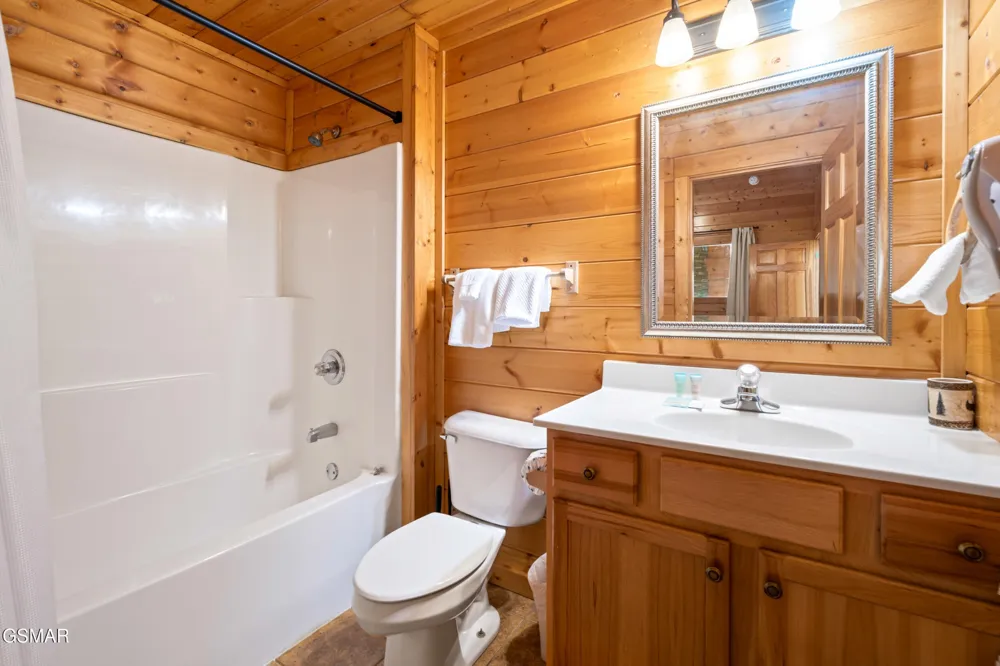 4160 High Ridge Way Sevierville, TN 37862