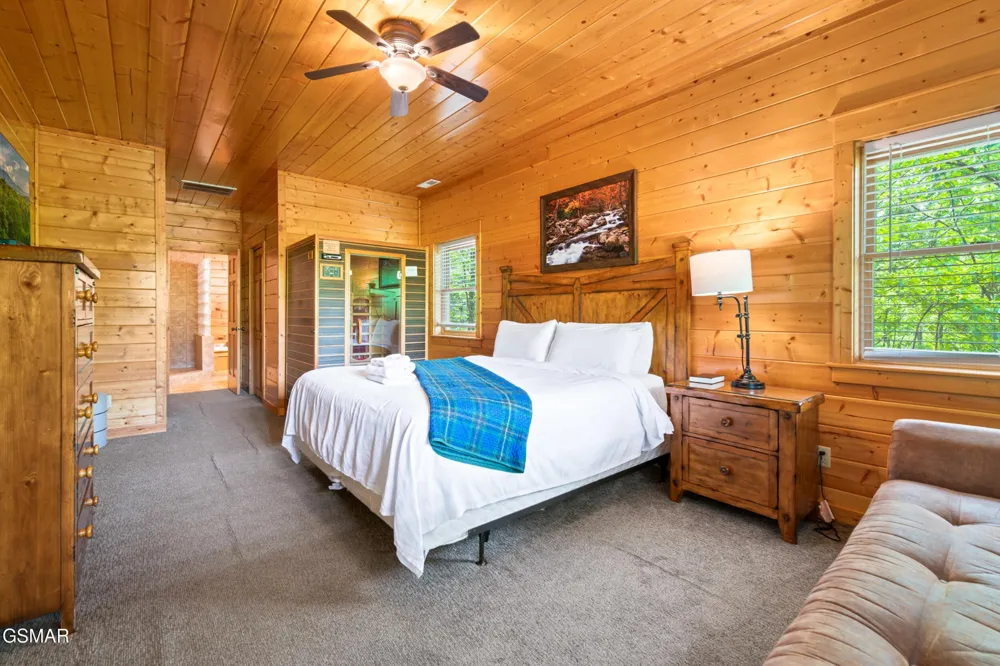 4160 High Ridge Way Sevierville, TN 37862
