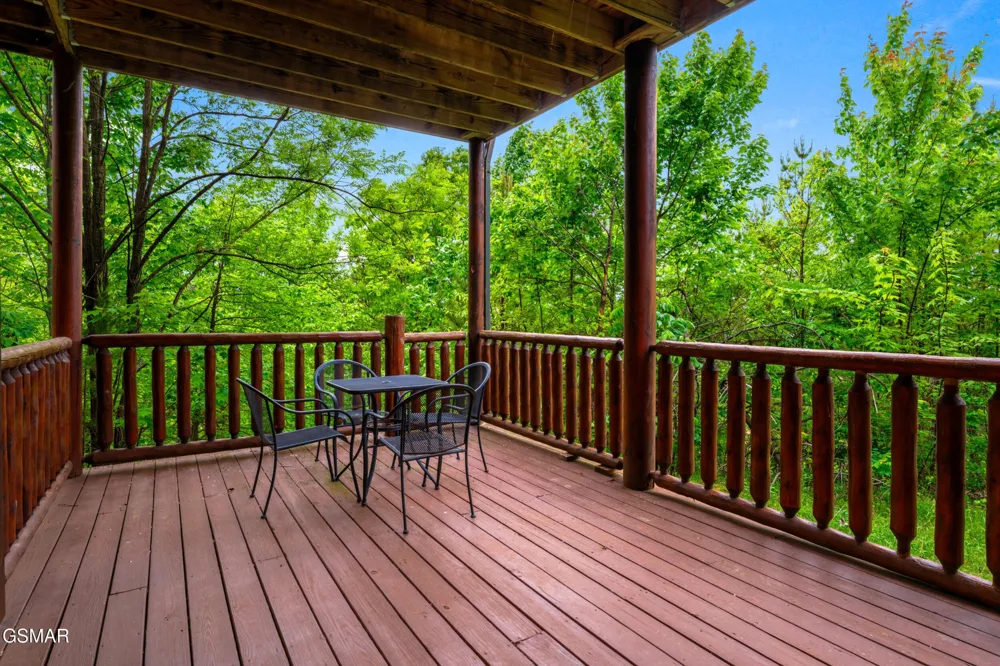 4160 High Ridge Way Sevierville, TN 37862