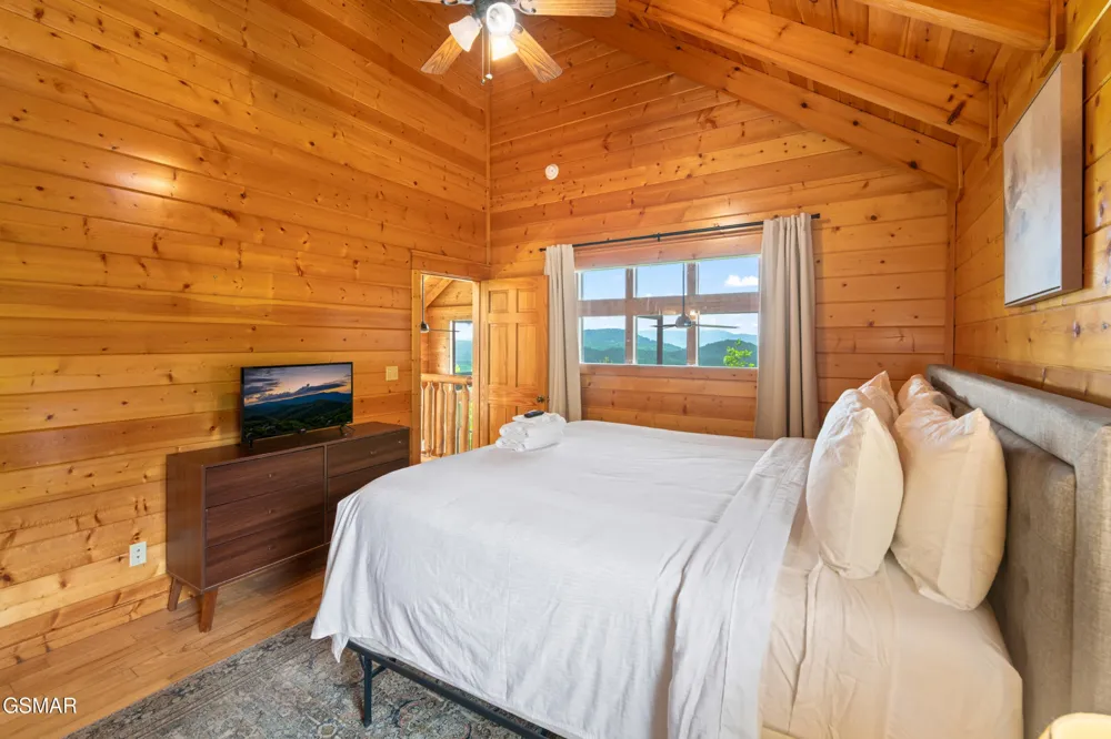 4160 High Ridge Way Sevierville, TN 37862