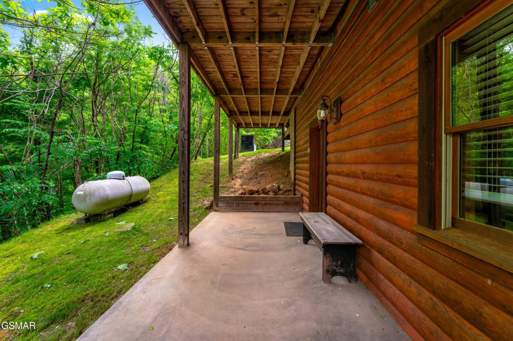 4160 High Ridge Way Sevierville, TN 37862