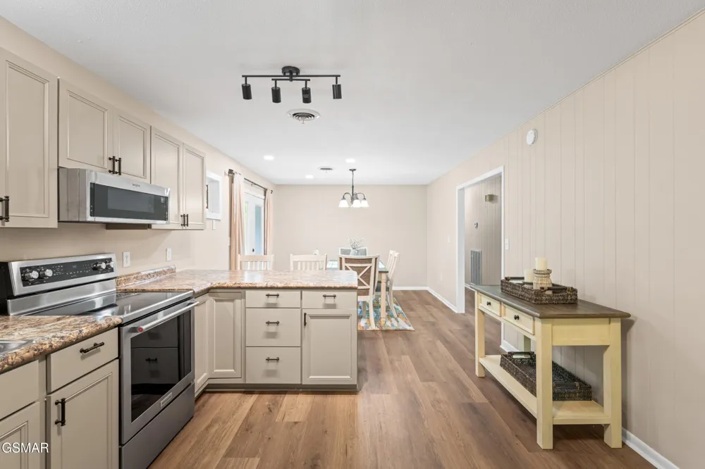 1103 Mayors Drive Sevierville, TN 37862