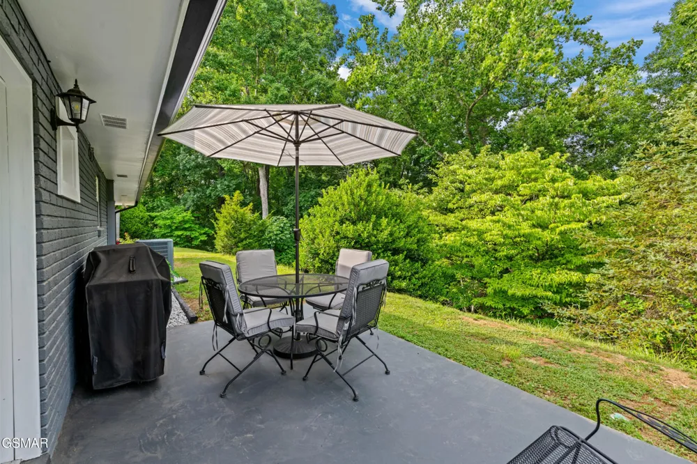 1103 Mayors Drive Sevierville, TN 37862