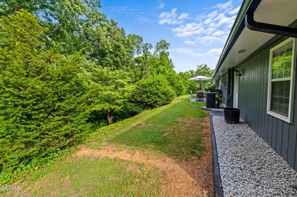 1103 Mayors Drive Sevierville, TN 37862