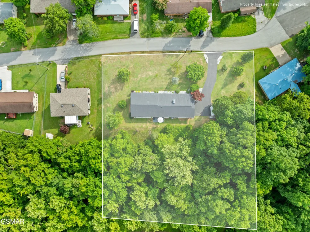 1103 Mayors Drive Sevierville, TN 37862