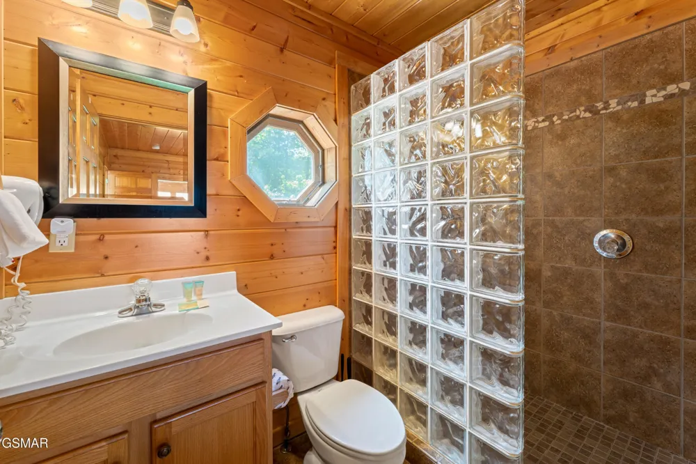 4150 High Ridge Way Sevierville, TN 37862