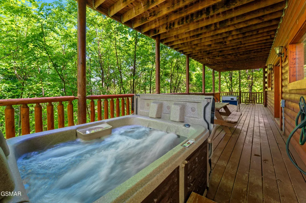 4150 High Ridge Way Sevierville, TN 37862