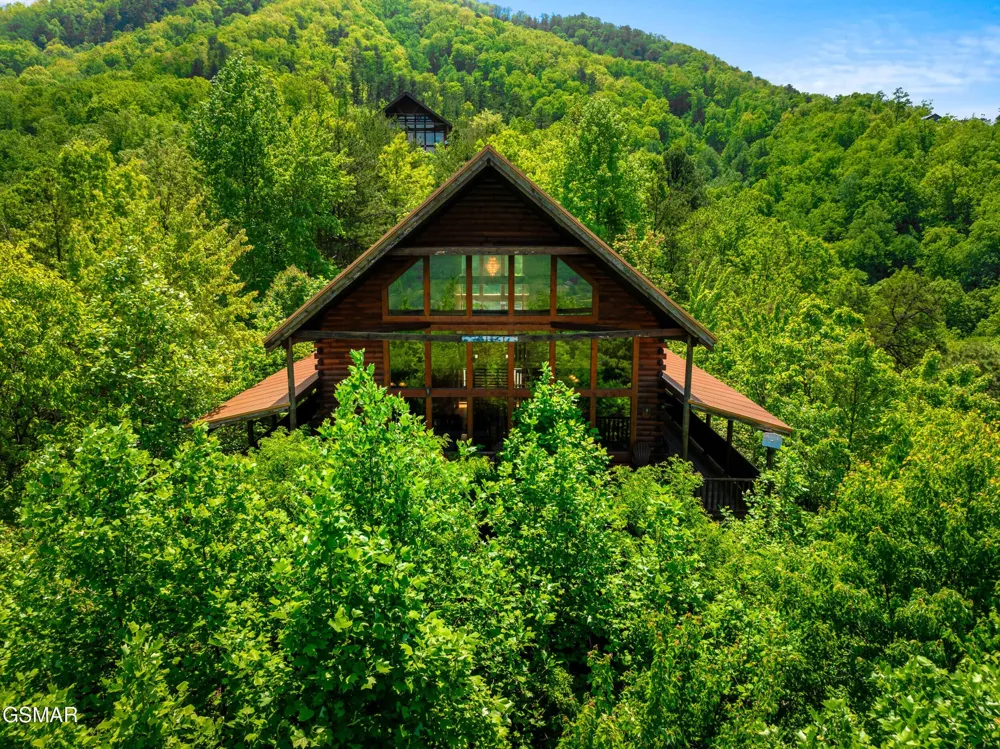 4150 High Ridge Way Sevierville, TN 37862