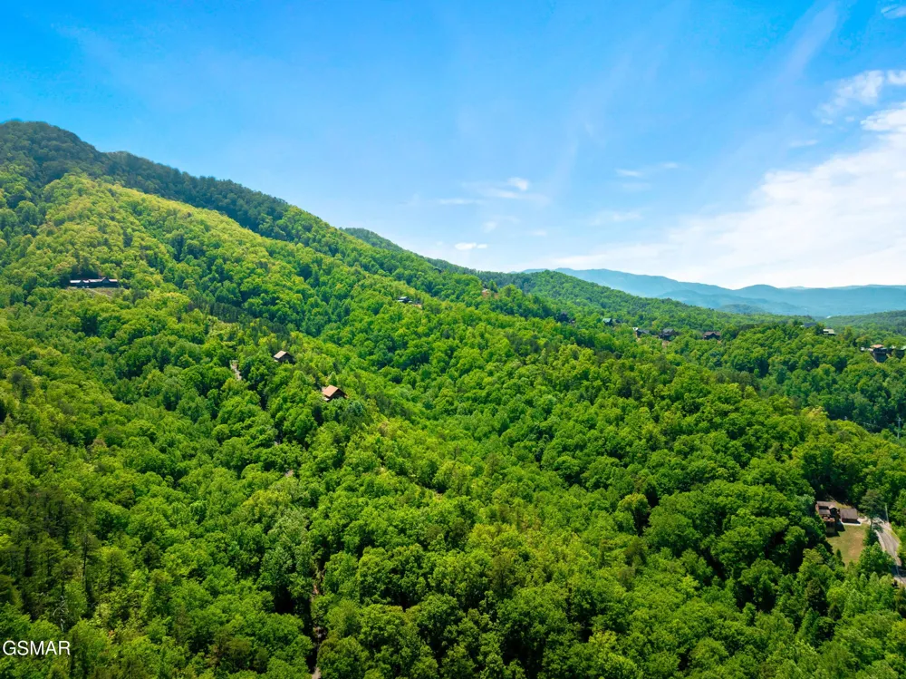 4150 High Ridge Way Sevierville, TN 37862