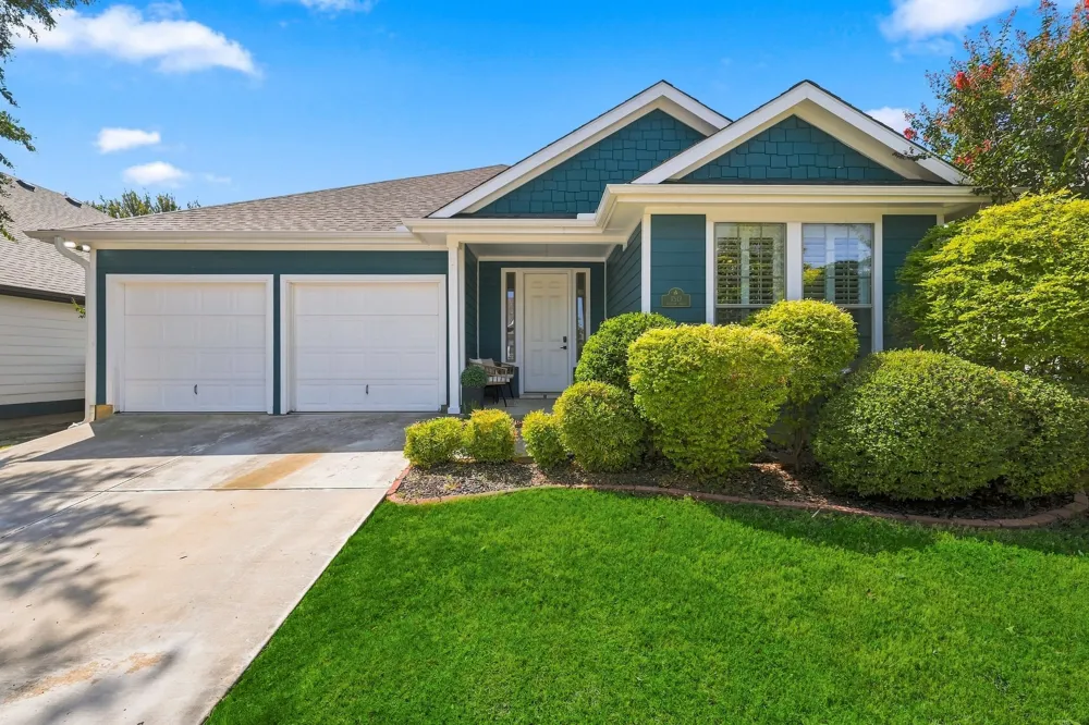 1512 Augusta Drive Savannah, TX 76227