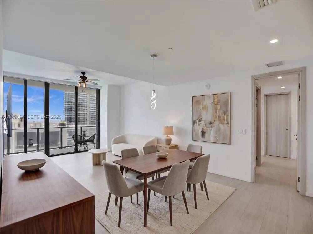1000 Brickell Plz #PH5103 Miami, FL 33131