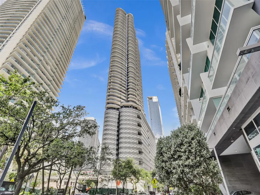 1000 Brickell Plz #PH5103 Miami, FL 33131