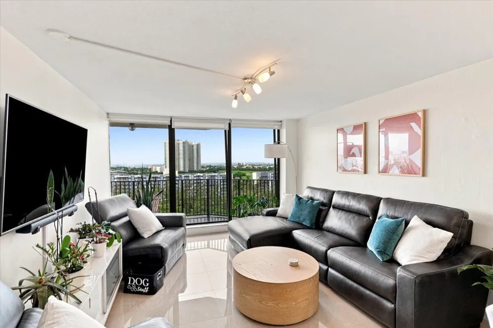 300 THREE ISLANDS BOULEVARD #312 Hallandale Beach, FL 33009