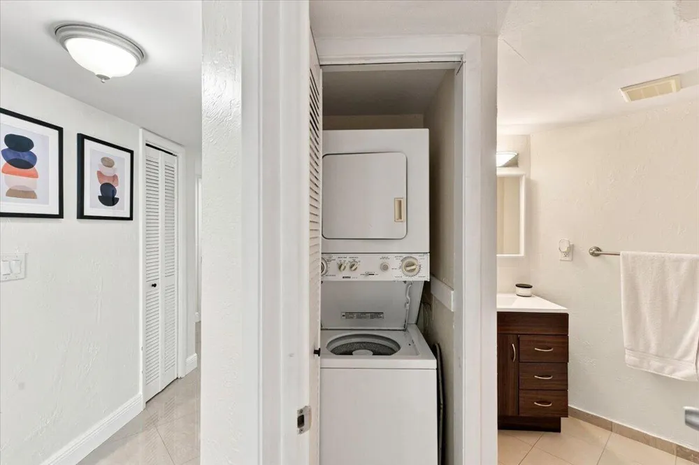 300 THREE ISLANDS BOULEVARD #312 Hallandale Beach, FL 33009