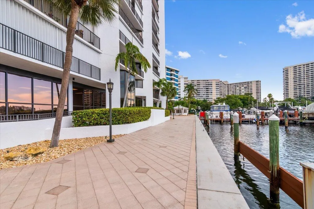 300 THREE ISLANDS BOULEVARD #312 Hallandale Beach, FL 33009