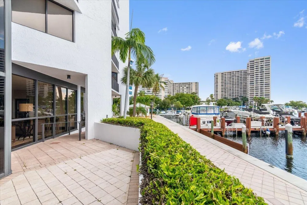 300 THREE ISLANDS BOULEVARD #312 Hallandale Beach, FL 33009