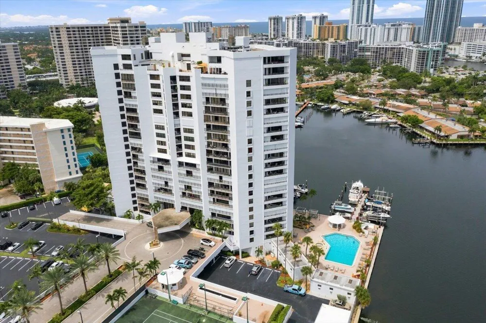 300 THREE ISLANDS BOULEVARD #312 Hallandale Beach, FL 33009