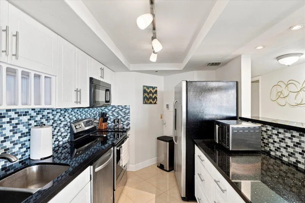 300 THREE ISLANDS BOULEVARD #312 Hallandale Beach, FL 33009