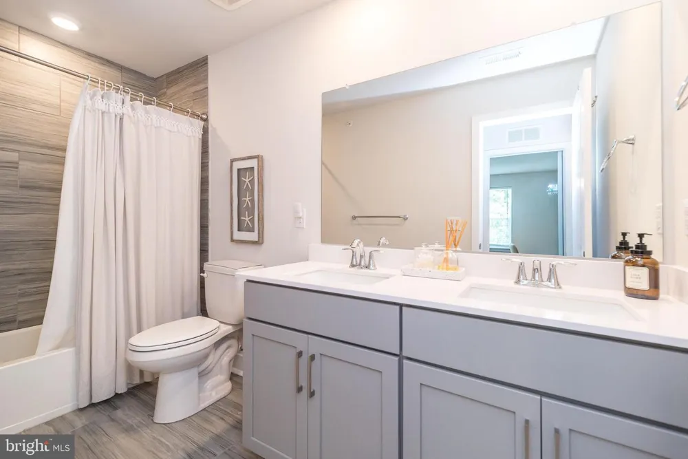 331 FOUNDRY STREET Phoenixville, PA 19460