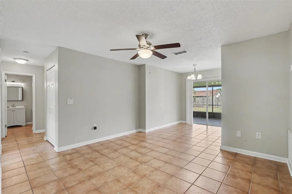 1019 AXLEWOOD CIRCLE Brandon, FL 33511