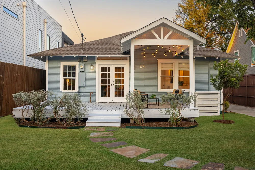 2007 Euclid Avenue Dallas, TX 75206