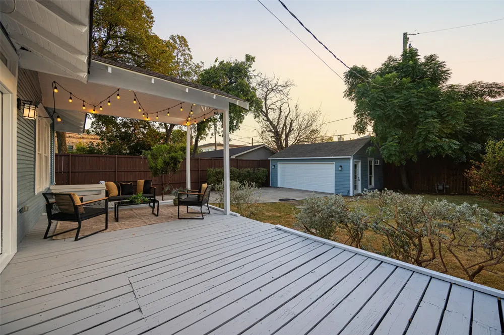 2007 Euclid Avenue Dallas, TX 75206