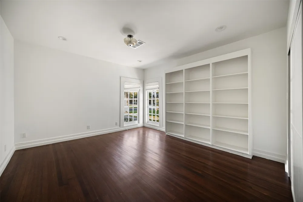 2007 Euclid Avenue Dallas, TX 75206