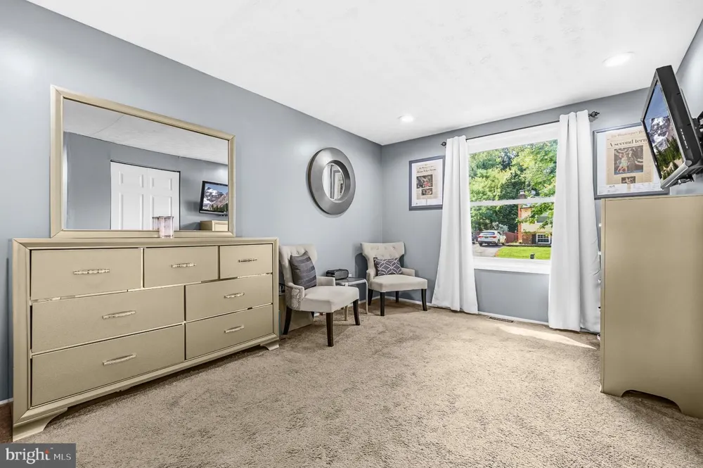 6603 SEWARD ROAD Bowie, MD 20720