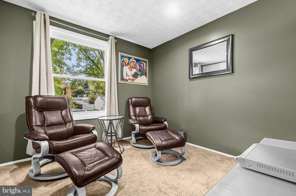 6603 SEWARD ROAD Bowie, MD 20720