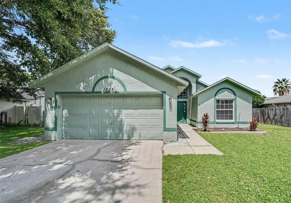1533 CYPRESS WOODS CIRCLE St Cloud, FL 34772