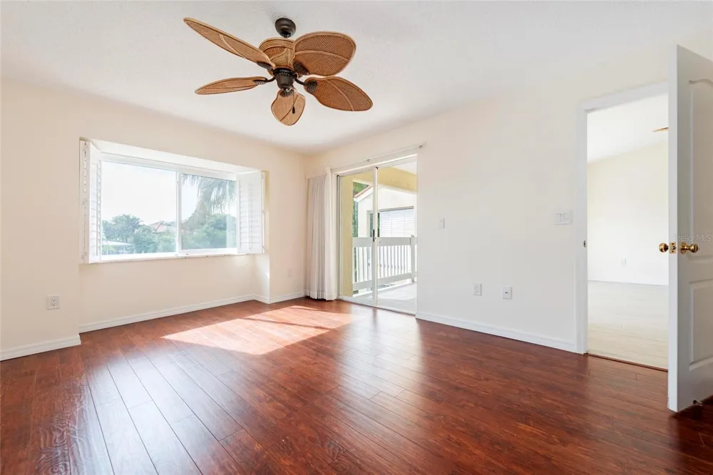 870 HUDSON AVENUE #870 Sarasota, FL 34236