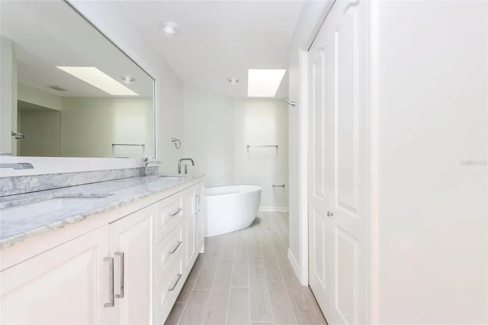 870 HUDSON AVENUE #870 Sarasota, FL 34236