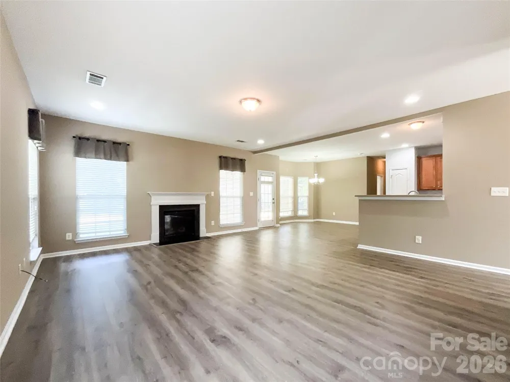 1112 Tranquil Falls Lane Matthews, NC 28104
