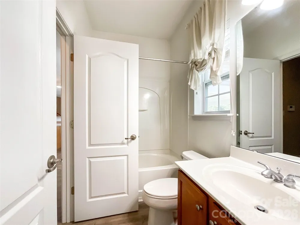 1112 Tranquil Falls Lane Matthews, NC 28104