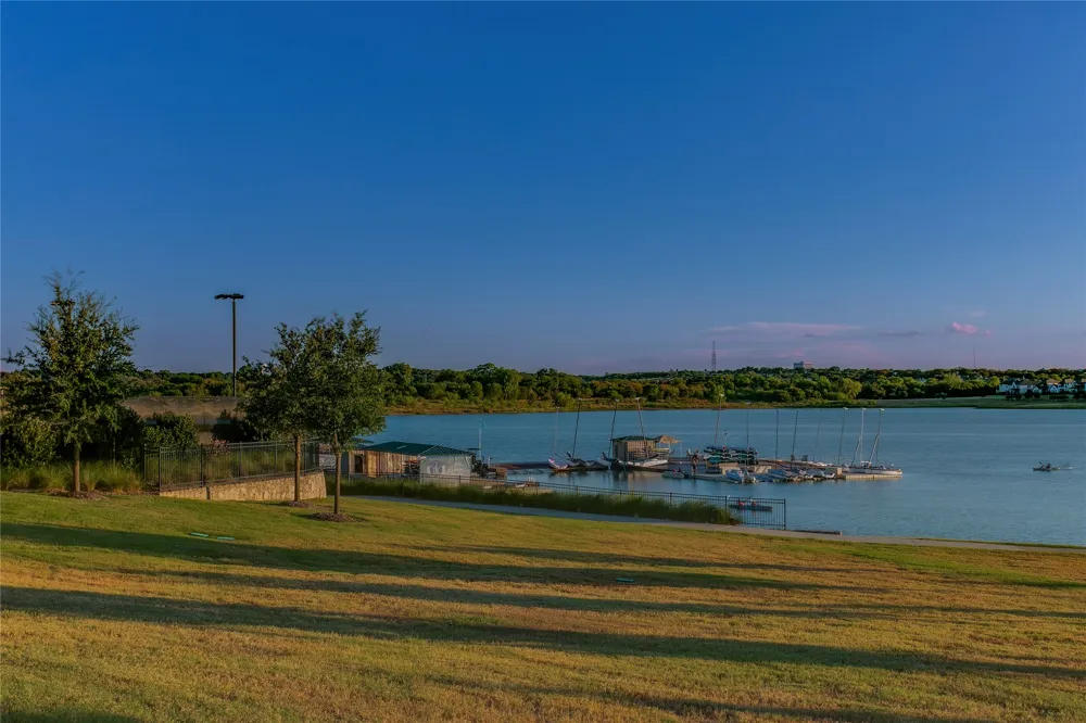 1332 Island Vista Drive Arlington, TX 76005