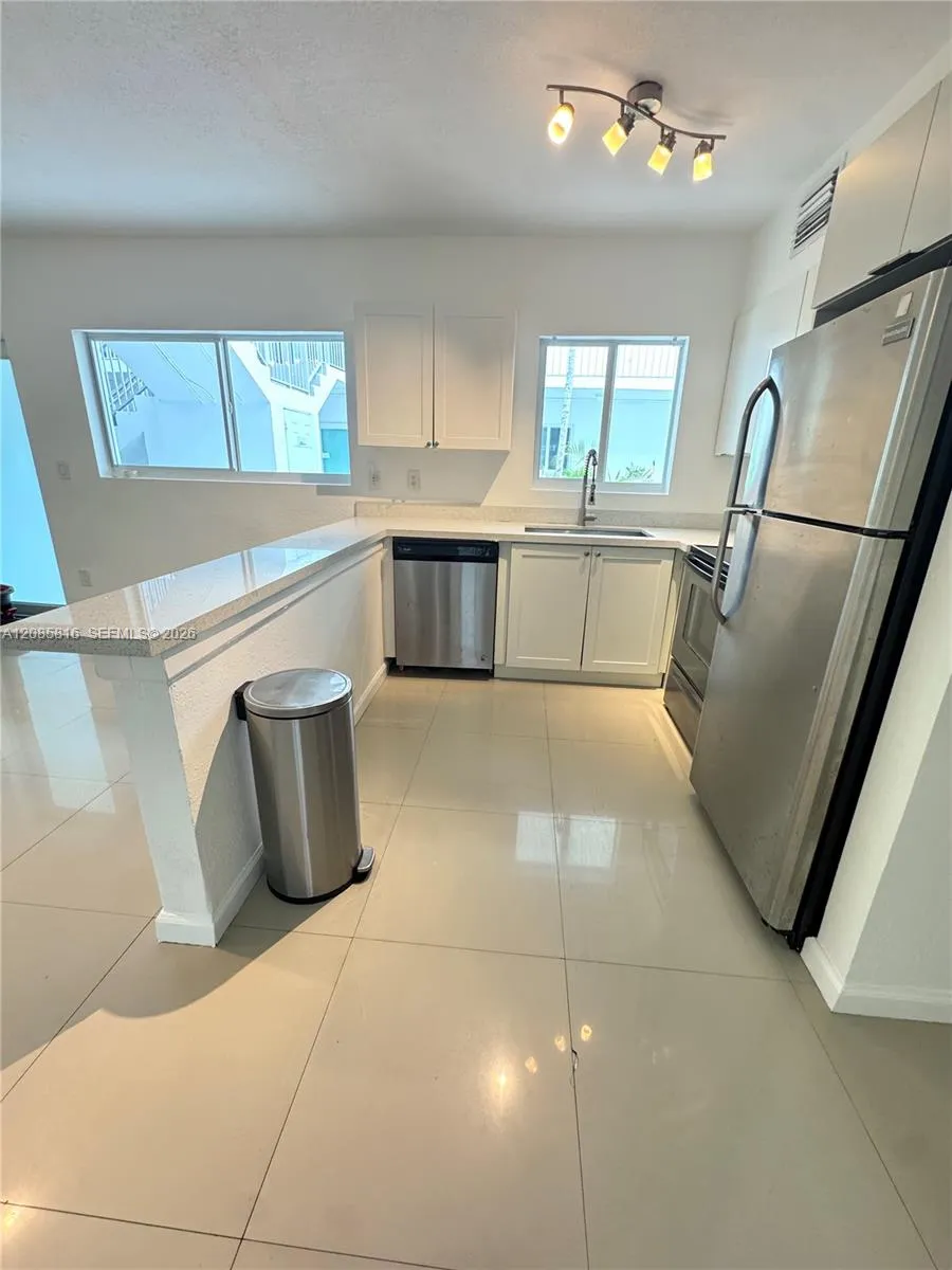8035 Crespi Blvd #2 Miami Beach, FL 33141