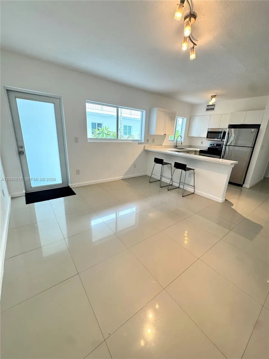 8035 Crespi Blvd #2 Miami Beach, FL 33141