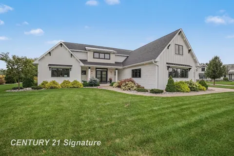 8878 Meadows Court