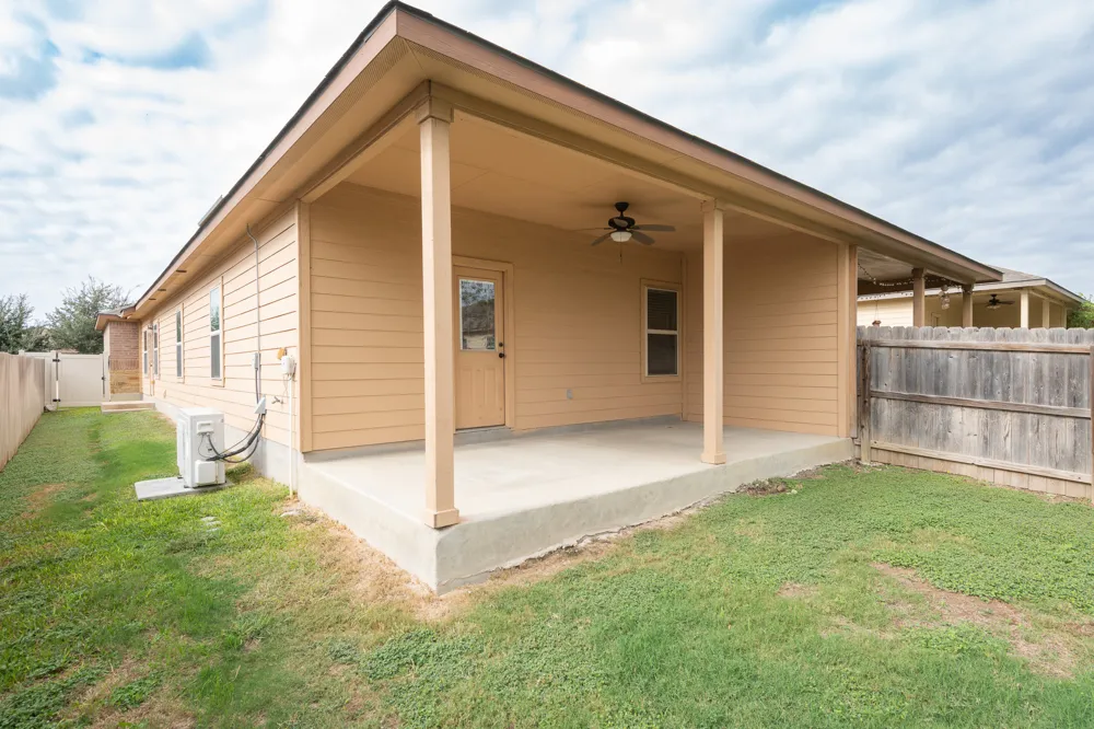455 JACK RABBIT LANE #B Buda, TX 78610